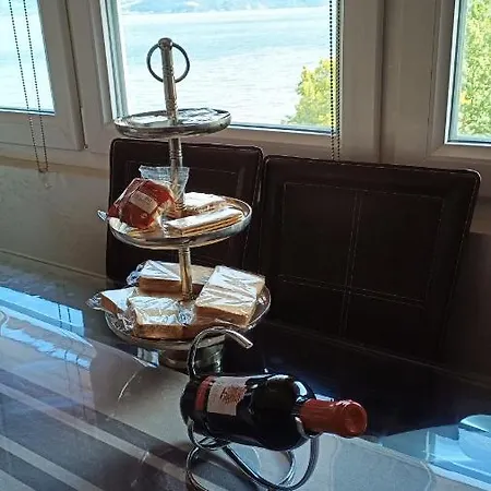 Bella Vista